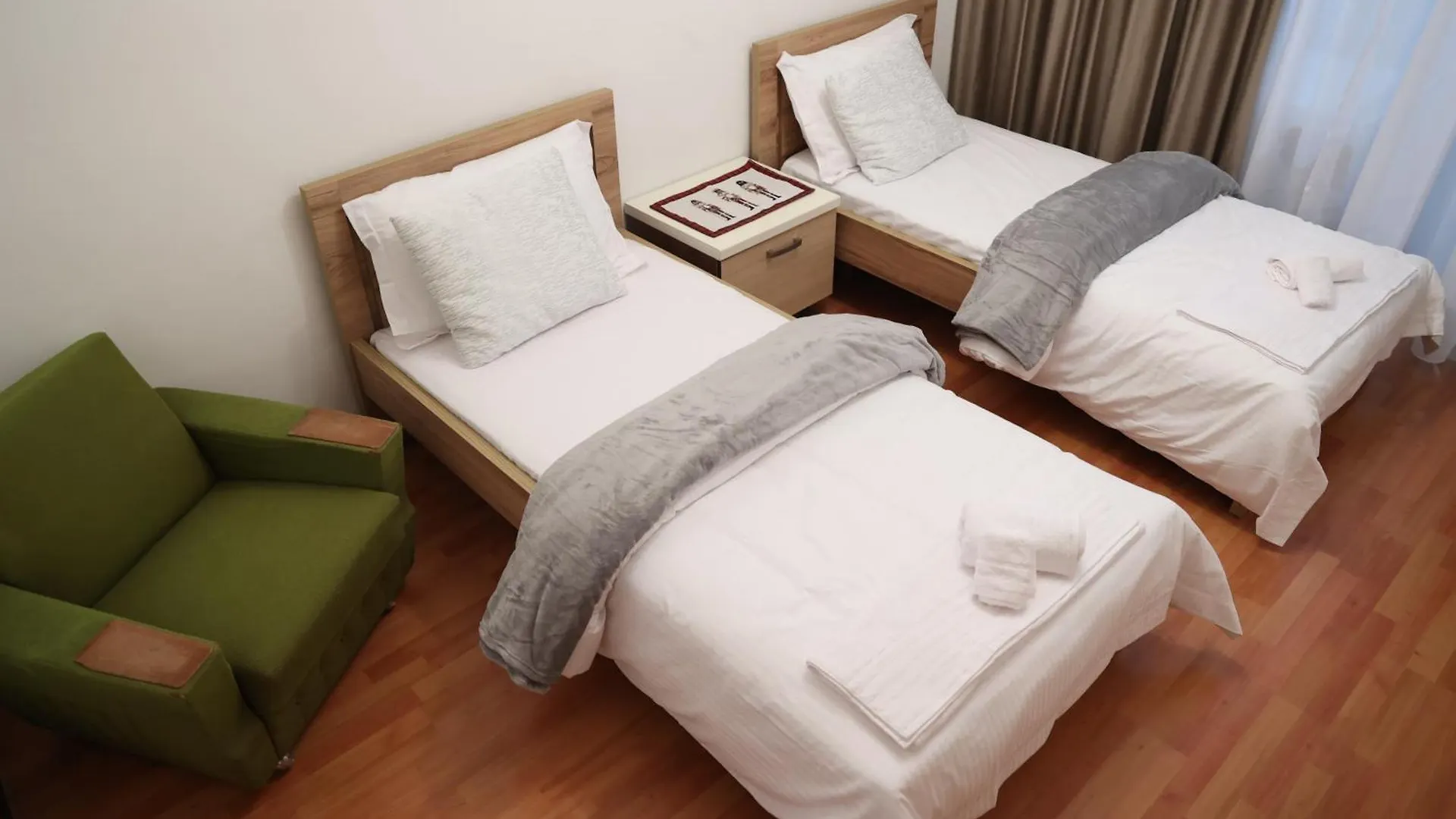 Mirage Appartment Tirana 0*,  Albania